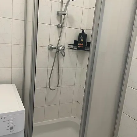 1br For 5p Location Apartment *