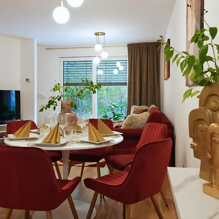 Apartment Carl's Design Residences By Domicilia *