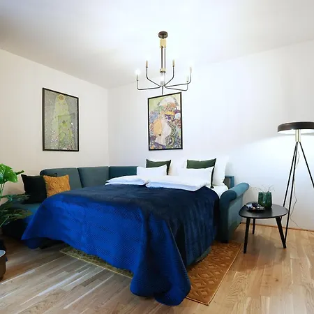 Carl's Design Residences By Domicilia *
