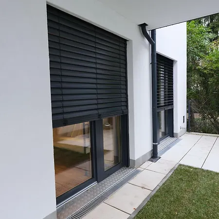 Carl's Design Residences By Domicilia *