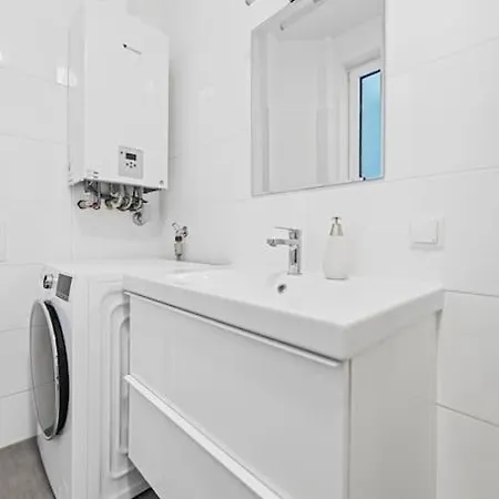 Apartament Comfortable 2 Bedroom *