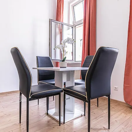 6 Min To Amusement Park - Economy In Shared Hostel
