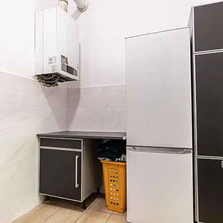 6 Min To Amusement Park - Economy In Shared Hostel *