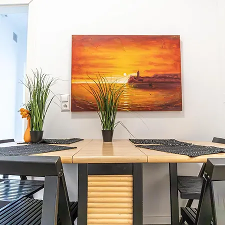 Hostel Near Schoenbrunn - Economy In Shared At Meidling Train Station *