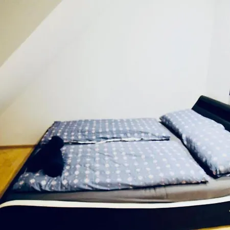 Hostel 6 Min To Amusement Park - Economy In Shared