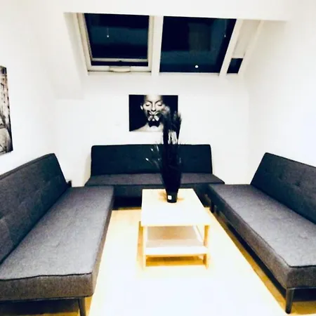 Hostel 6 Min To Amusement Park - Economy In Shared Vienna