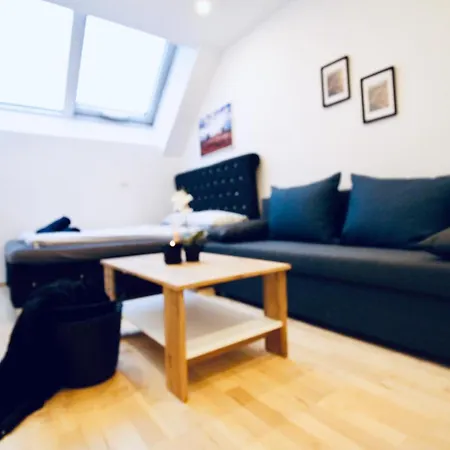 Hostel 6 Min To Amusement Park - Economy In Shared Vienna