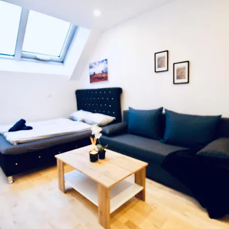 Hostel 6 Min To Amusement Park - Economy In Shared