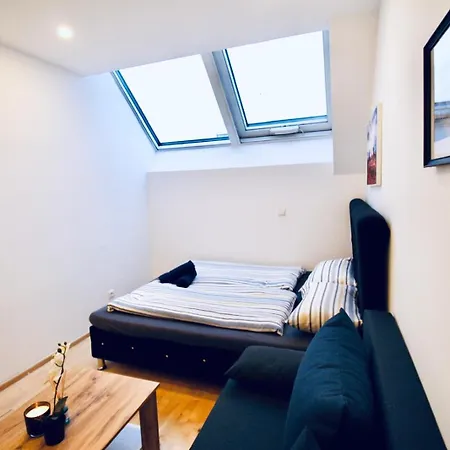 6 Min To Amusement Park - Economy In Shared Hostel *