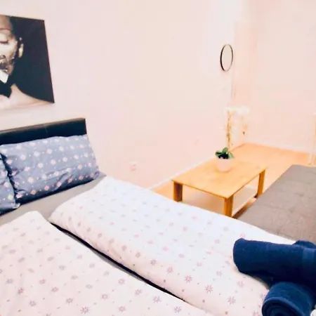 6 Min To Amusement Park - Economy In Shared Hostel