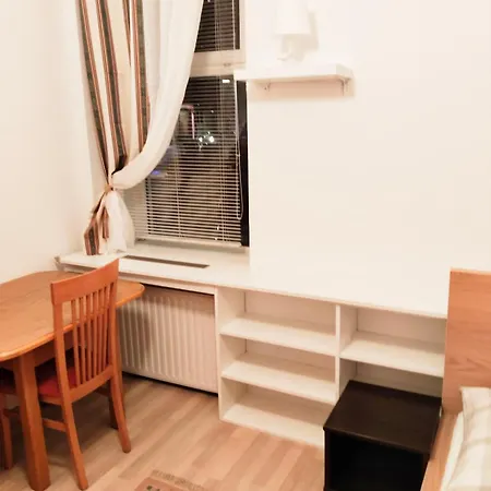 Favorit-rooms Direkt Metro-u1 Connection To Centralstation And City-center * Vienna