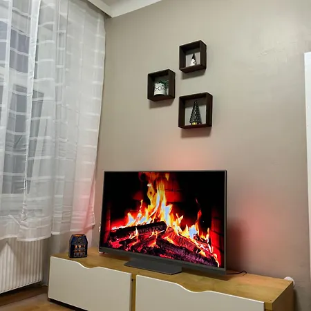 Moderne Charmante Zentral Gelegene Wohnung-3 Minuten Von Stadthalle Entfernt Apartment
