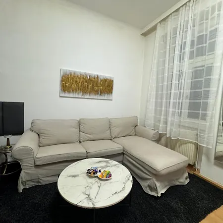 Moderne Charmante Zentral Gelegene Wohnung-3 Minuten Von Stadthalle Entfernt * Wien