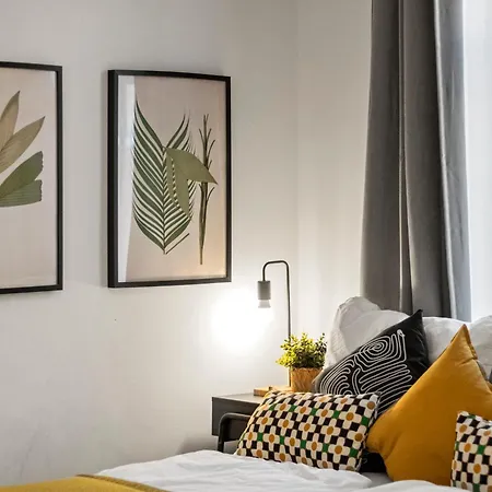 Chic Apartament