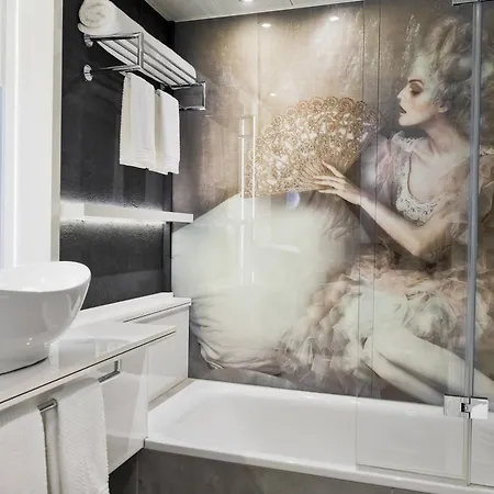 Renaissance Schoenbrunn 4*