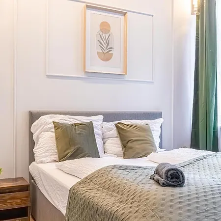 Spacious Shared Schoenbrunn