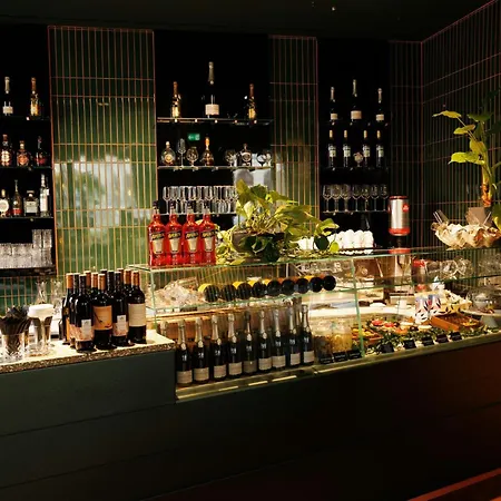 Le Meridien 5* Vídeň