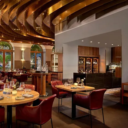 Hotel The Ritz-carlton,
