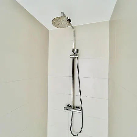 Modern 4 Room-apartment With Free Parking Vienna
