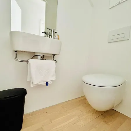 Apartment Modern 4 Room-apartment With Free Parking *
