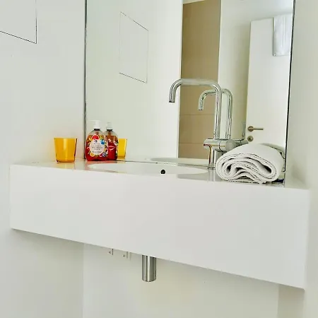 Apartment Modern 4 Room-apartment With Free Parking