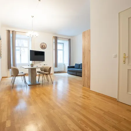 Cozy 1br Near Opera - 24h Self Check-in Daire Viyana