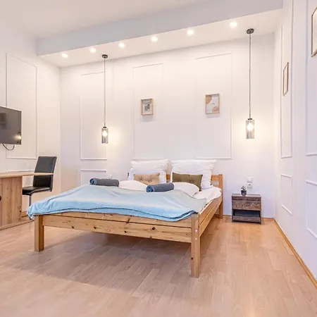 Apartment Spacious Shared Schoenbrunn *