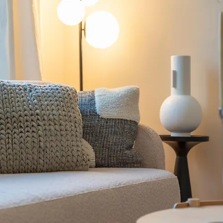Apartment Urban Living - 4 *