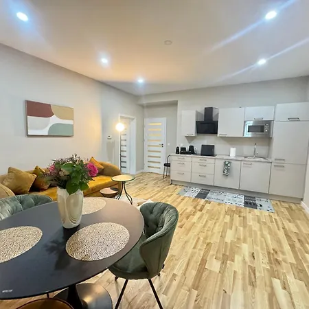 Wohnen Im Kunstwerk Neben Hundertwasserhaus L Hg4 Apartment