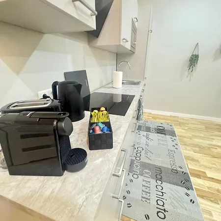 Wohnen Im Kunstwerk Neben Hundertwasserhaus L Hg4 Apartment *
