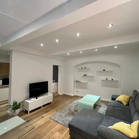 Rema 1070 Apartmán *