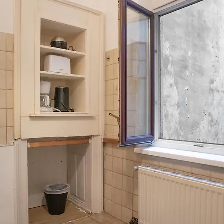 Affordable 2 Apts For 16p 4br Great For Families Apartment Vienna