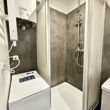 Stylish Flat In Heart Of Apartment *