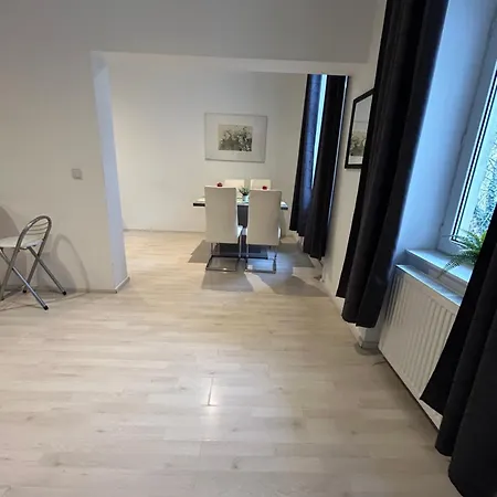 Schoene, Helle In Stadtnaehe