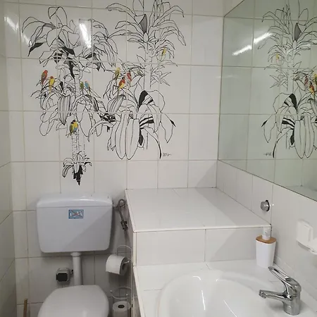 Massive 6br Apt. Near Millenium For Big Groups Apartament Viena