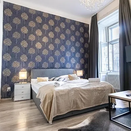 Superbly 9br Complex Ideal For 25 People Apartment Vienna