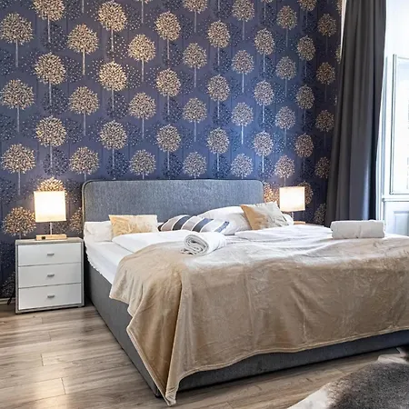 Superbly 9br Complex Ideal For 25 People * Vienna