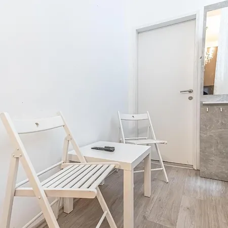 Superbly 9br Complex Ideal For 25 People Vienna