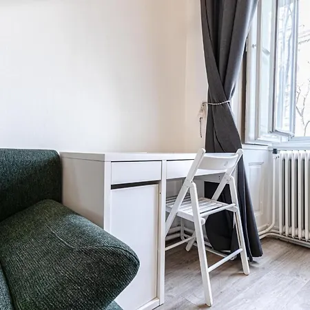 Apartment Superbly 9br Complex Ideal For 25 People Vienna