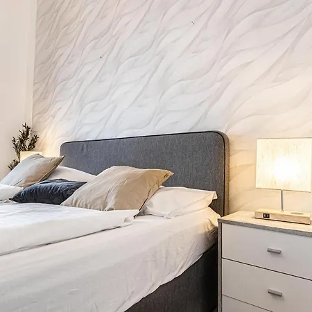 Superbly 9br Complex Ideal For 25 People Apartment *