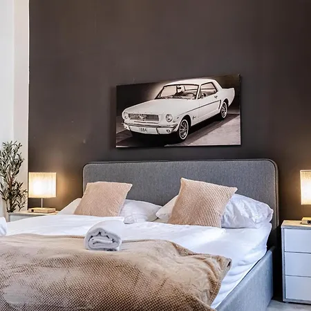 Apartment Superbly 9br Complex Ideal For 25 People Vienna