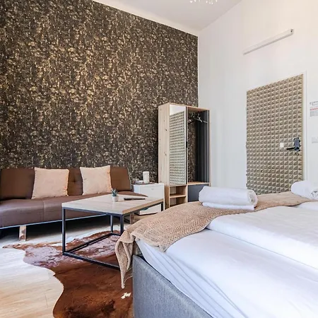 Superbly 9br Complex Ideal For 25 People Apartment