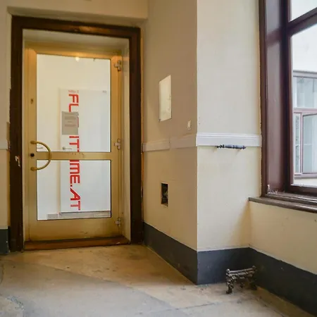 Apartment Superbly 9br Complex Ideal For 25 People *
