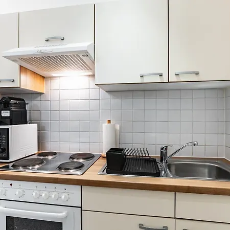 Spacious 3-room Apt. 15 Min To The Center Appartement *