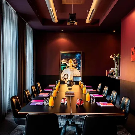 Le Meridien 5* Vídeň