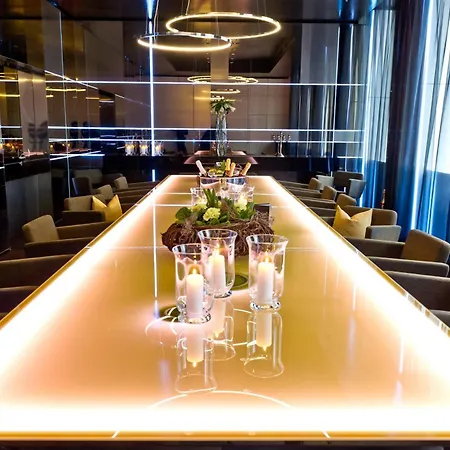 Le Meridien 5*
