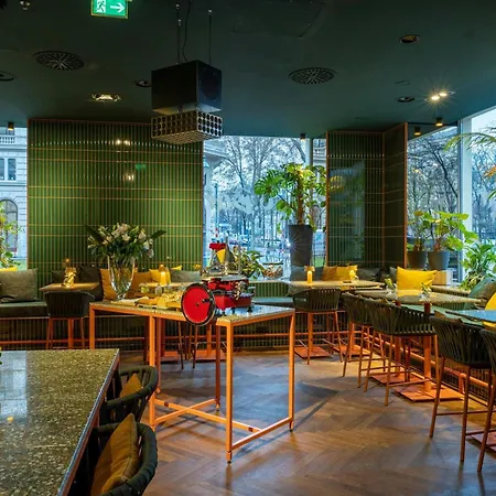 Le Meridien Hotel