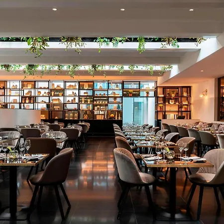 Le Meridien Hotel 5*