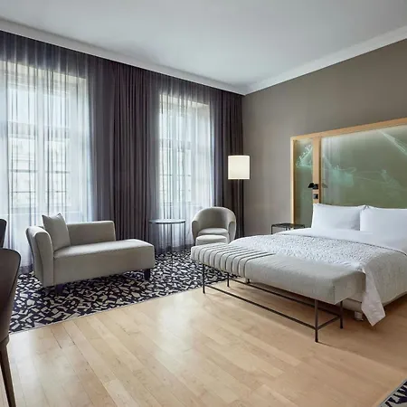 Le Meridien 5*