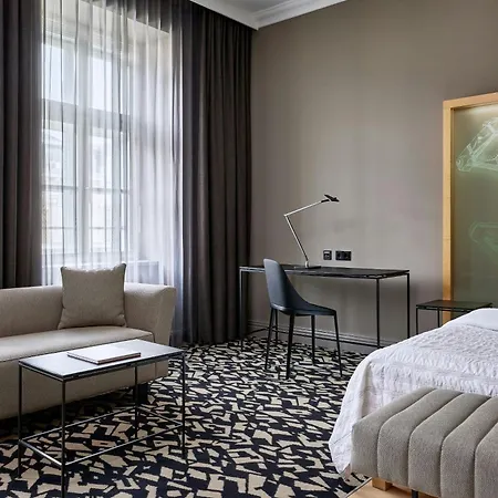Le Meridien 5* Vídeň
